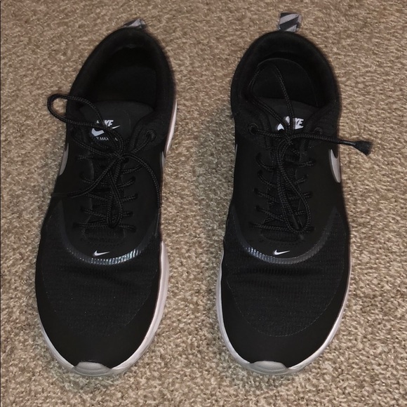 Nike Shoes - Nike Air Max Thea